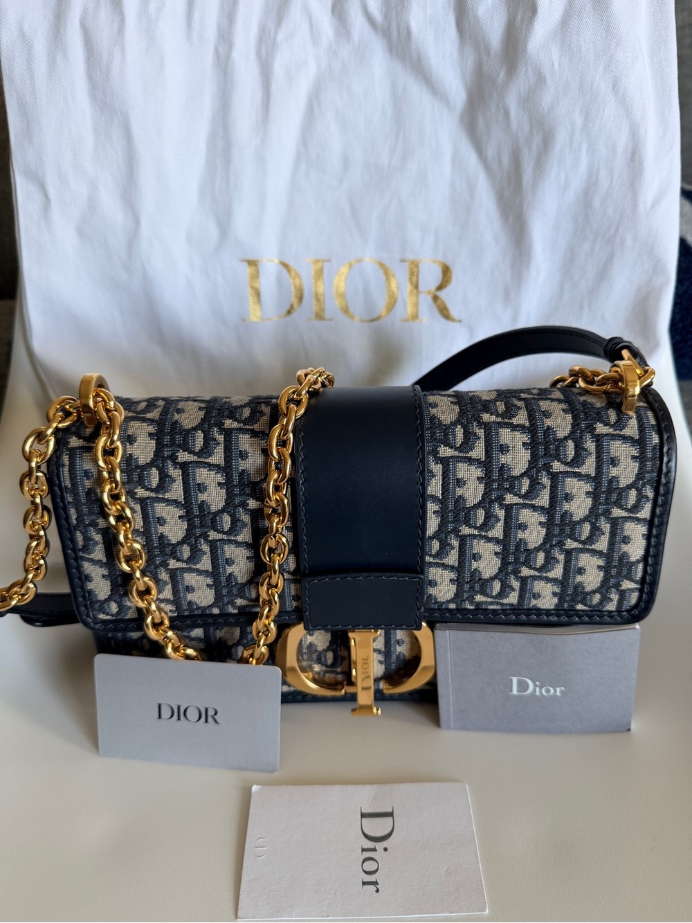 Dior montaigne 30